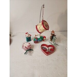 Mixed Lot of 6 Christmas Ornaments Some Vintage